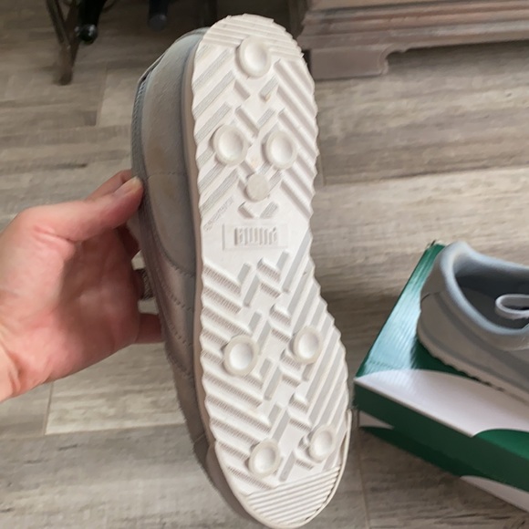 Puma Roma classic met safari, size 9, grey.  Shows wear - Picture 8 of 8